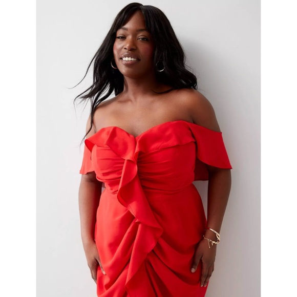 City Chic Va Va Voom Dress in Salsa Red - Picture 13 of 16